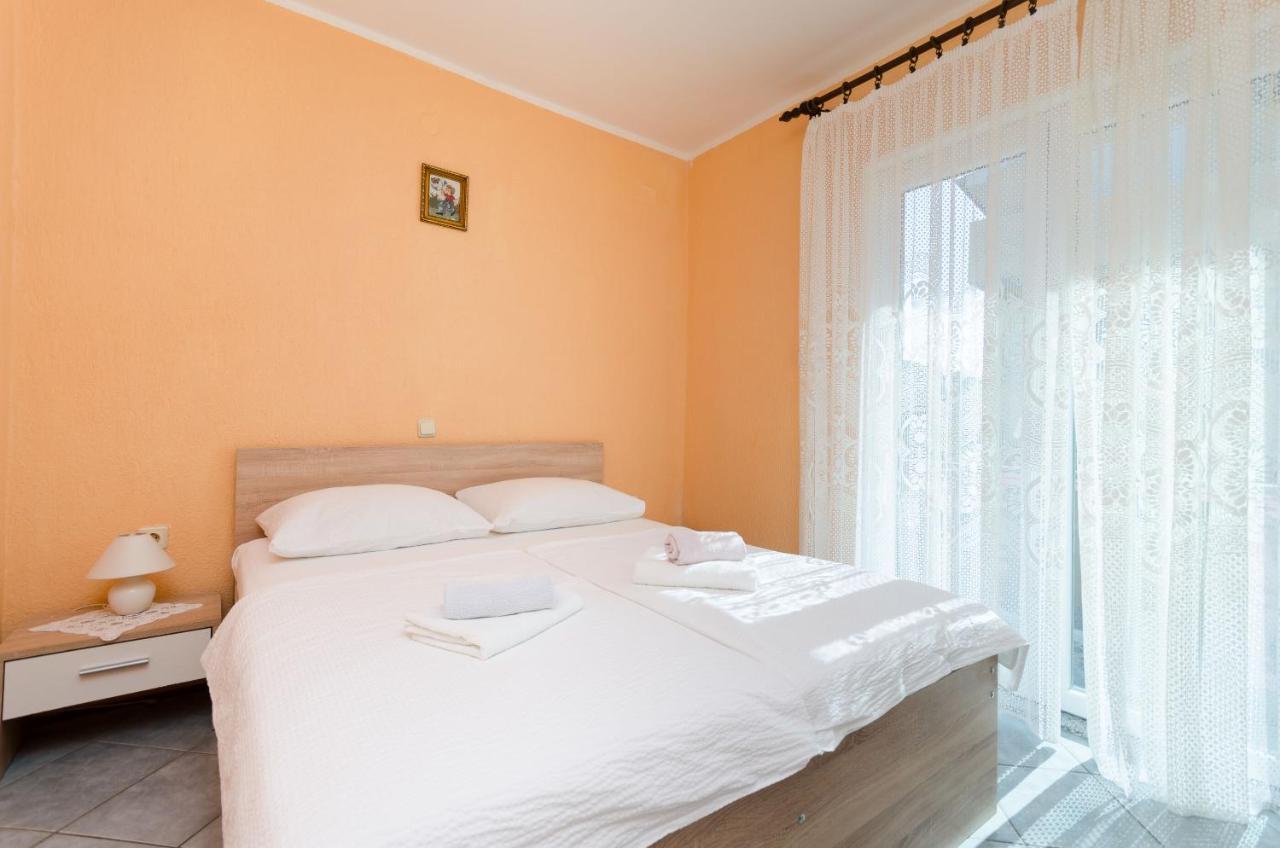 Apartments Danica Лопар Экстерьер фото