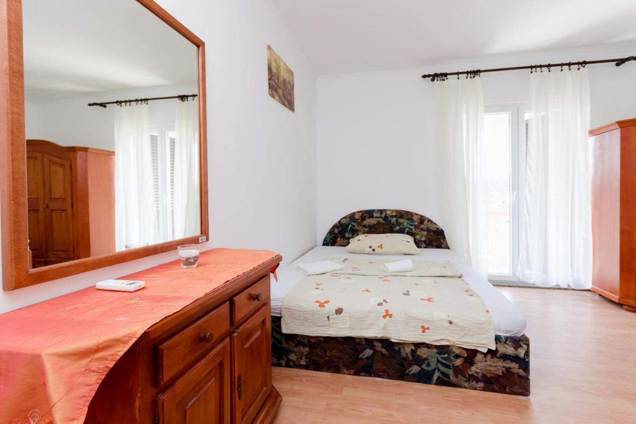 Apartments Danica Лопар Экстерьер фото