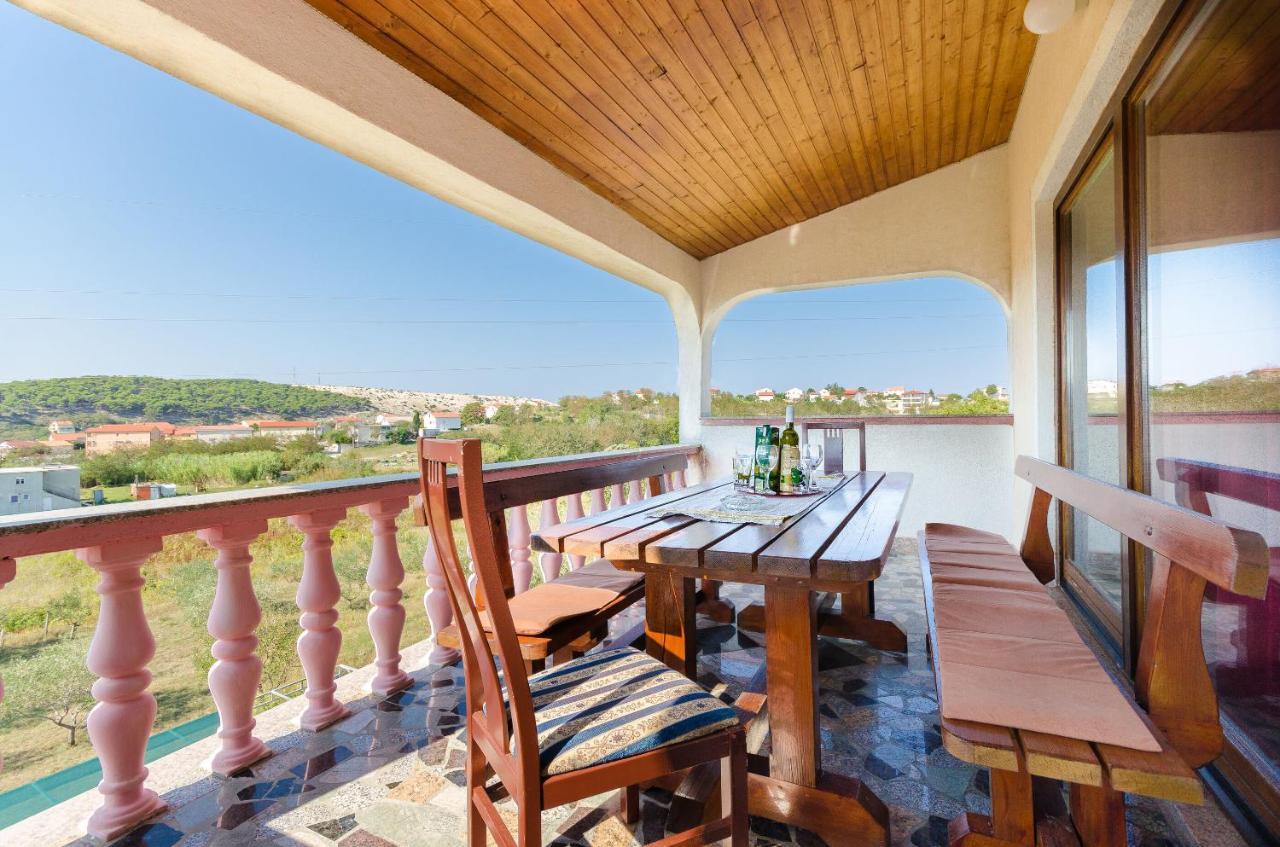 Apartments Danica Лопар Экстерьер фото