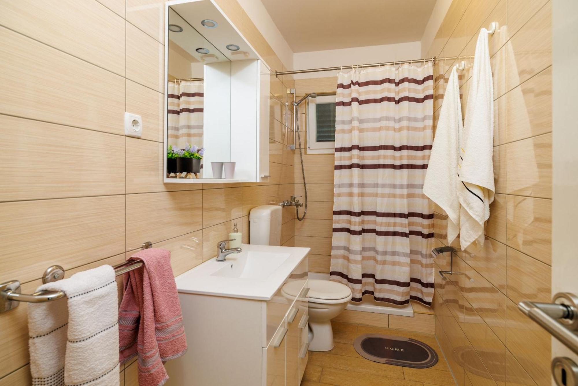 Apartments Danica Лопар Экстерьер фото