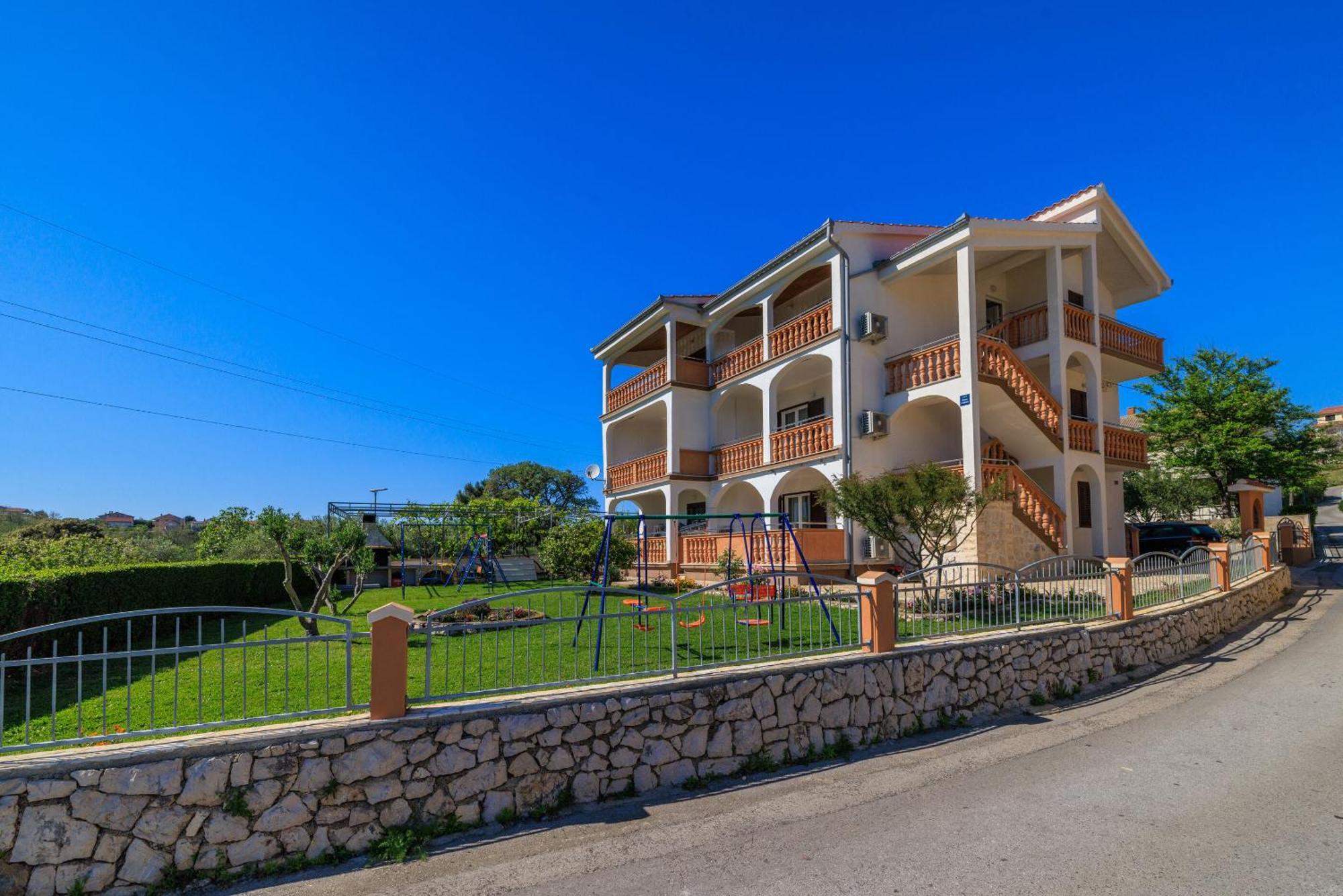 Apartments Danica Лопар Экстерьер фото