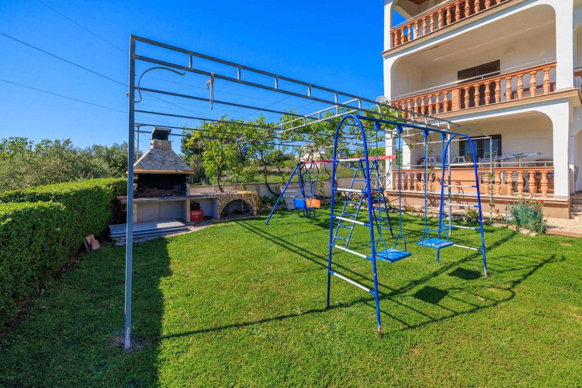 Apartments Danica Лопар Экстерьер фото